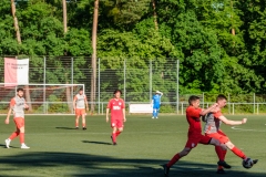 Pfingstmontag-gegen-Mauer-19